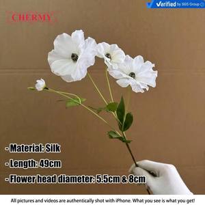 DC233 Großhandel Weiße Seiden-Anemone Künstliche Blume mit Stiel 3 Blüten Künstliche <span class=keywords><strong>Windblume</strong></span> für Hochzeits-Blumenarrangements und Dekoration - Product Image 2