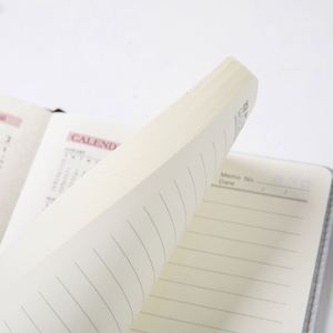 Ensemble cadeau personnalisé de stylo et carnet en cuir, journal A5 Kawaii avec bande élastique, boîte cadeau d'anniversaire avec carte nominative - Product Image 4