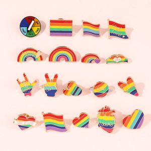 メーカー<span class=keywords><strong>Love</strong></span> Is <span class=keywords><strong>Love</strong></span> LGBTプライドレインボーフラッグソフトエナメルブローチ帽子服ネクタイスカーフボタンピンバッジカスタムラペルピン - Product Image 2