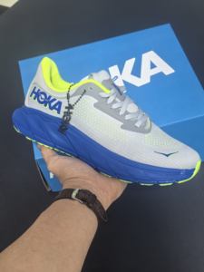 <span class=keywords><strong>Scarpe</strong></span> <span class=keywords><strong>da</strong></span> Ginnastica Hoka di Alta Qualità per Uomo e Nuove <span class=keywords><strong>Scarpe</strong></span> Sportive <span class=keywords><strong>da</strong></span> <span class=keywords><strong>Basket</strong></span> <span class=keywords><strong>da</strong></span> <span class=keywords><strong>Donna</strong></span> Stile <span class=keywords><strong>da</strong></span> Passeggio Vendita all'Ingrosso Scatola con Consegna a Domicilio - Product Image 3