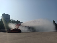 Robot de lutte contre l'incendie et de sauvetage portable