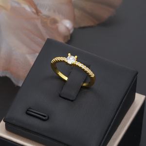 Anillo de Dedo de Latón Chapado en Oro de 24K con Circonita, Estilo Clásico, Anillo de Boda para Mujer, Venta al Por Mayor JXX - Product Image 6