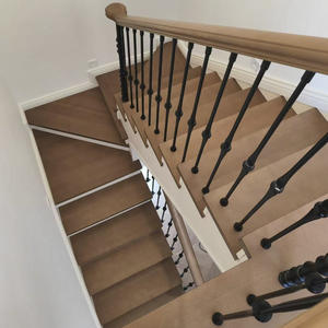 Personnalisé Moderne <span class=keywords><strong>Bois</strong></span> Bande de Roulement Main Courante Fin Poteau Fer Balustre Boulon-Assemblage DIY pour <span class=keywords><strong>Escalier</strong></span> Durable Sûr Minimaliste - Product Image 4