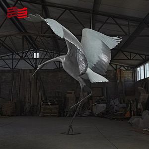 La Grulla <span class=keywords><strong>de</strong></span> metal redcoronado <span class=keywords><strong>de</strong></span> la escultura animal del jardín con artesanía maravillosa y material brillante agrega vitalidad - Product Image 2