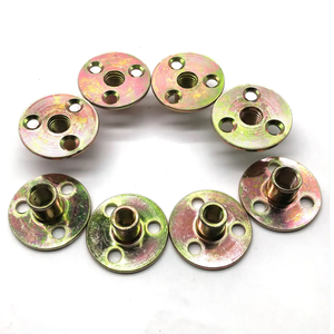 फर्नीचर उद्योग M6 M8 M10 पीले जस्ता कार्बन स्टील के दौर अखरोट टी अखरोट के साथ तीन छेद - Product Image 3