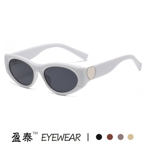 Lunettes de soleil œil de chat UV400 pour femmes, monture PC, verres roses en forme de cœur - Product Image 2