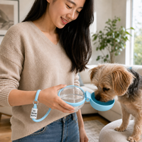 Bouteille d'eau portable pour chien, plate et ronde, pour sac à dos, porte-gobelet, poche latérale, anti-fuite, pour la marche, pour revendeurs de marques de bouteilles d'eau pour animaux de compagnie