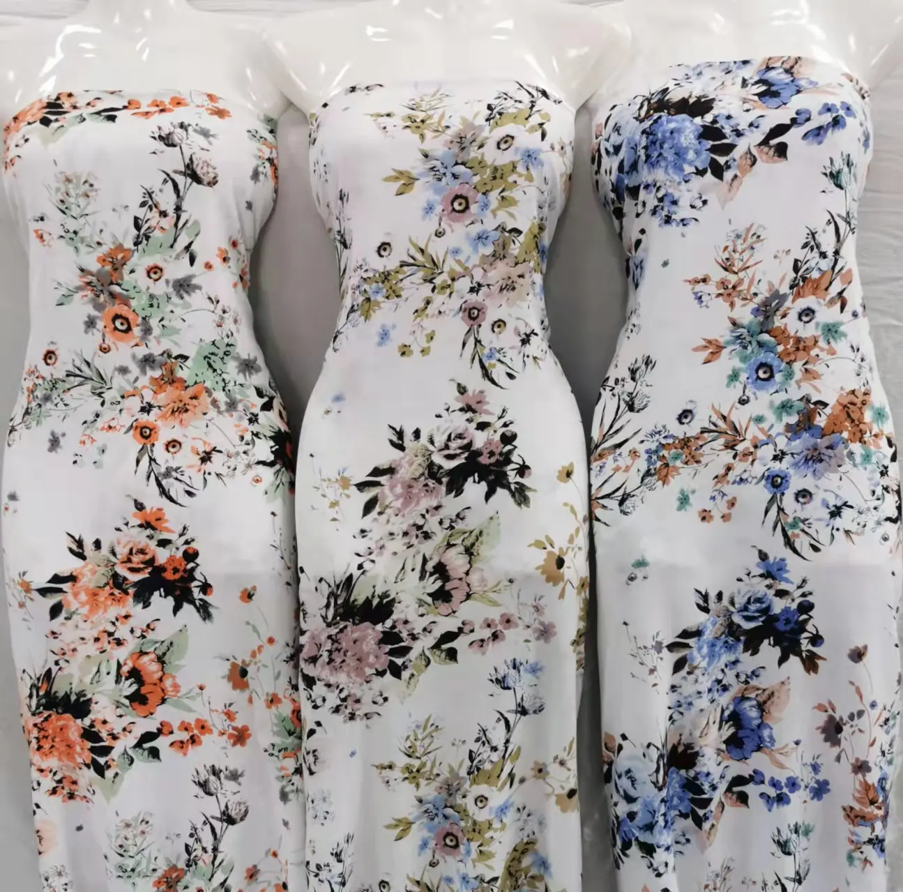 Popular Colorful Comfortable Woven Light Flower Design Printed 100% Rayon Fabric Factory For Women Dress Cheap Price