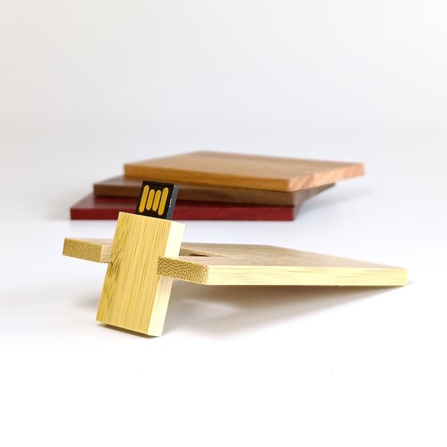 Factory Wholesale Custom Wooden USB 2.0 Drives 1GB-128GB Capacities Printable Laser Logos 2-Year Warranty A-class Flash Chip No