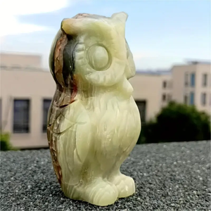 1pc Statue de hibou en pierre de calcite verte naturelle-Décor élégant de hibou avec des yeux expressifs et des plumes détaillées, grand cristal de 10cm - Product Image 3
