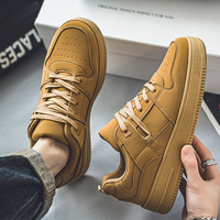 Chaussures de skate décontractées classiques à tige basse monochromes, coutures renforcées et semelle en caoutchouc durable, baskets streetwear couleur blé pour hommes