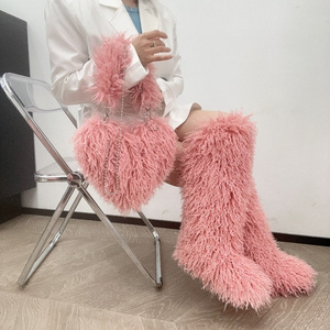 Bottes hautes en fourrure de Mongolie pour femmes, bottes hautes en fourrure de Mongolie pour l'hiver, bottes hautes en fourrure synthétique avec sacs <span class=keywords><strong>fourre</strong></span>-tout - Product Image 3