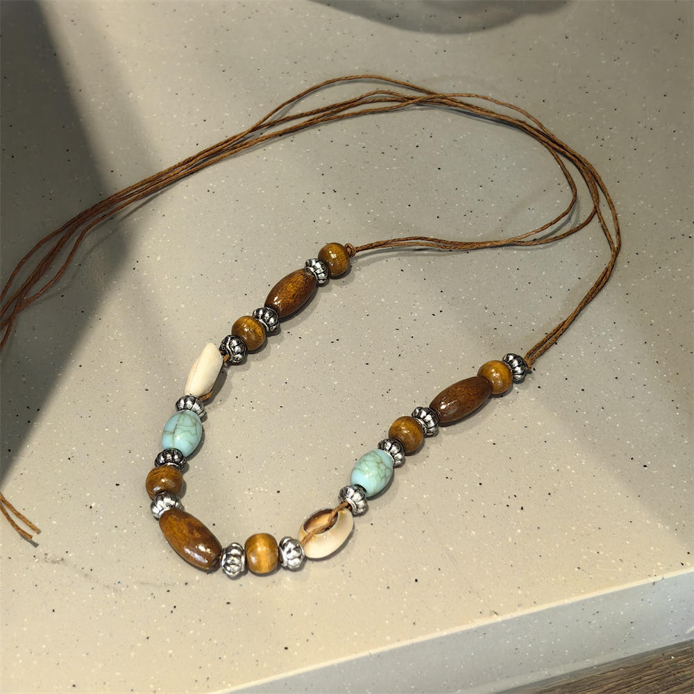 Blue grain wood bead snow boots chain