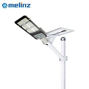 Lampione Solare <span class=keywords><strong>LED</strong></span> MELINZ ad Alta Luminosità IP65 Nero con Controllo Luce 100-500W con Batteria <span class=keywords><strong>per</strong></span> Uso in Giardino - Product Image 1