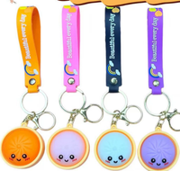 Porte-clés Xinhui en forme de ravioli simulé, coloré, souple, à récupération lente, anti-stress, anti-anxiété, jouet à presser