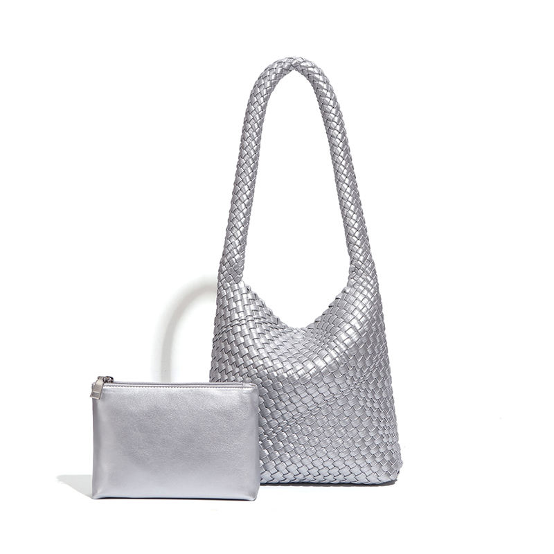 B1799 # สีเงิน