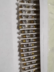 Mới và độc đáo v3371 Trimmer tụ 1.0-16pf 750V không từ tính điều chỉnh tụ <span class=keywords><strong>IC</strong></span> linh kiện chuyên tụ - Product Image 3