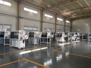 एकल पक्ष वैक्यूम दस्ताने बॉक्स को शुद्धिकरण और पुनर्जनन प्रणाली सहित - Product Image 4