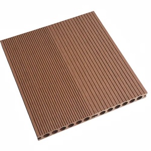 Suelo de Madera Compuesta WPC Color Café Claro, Sistema de Clic, Diseño Moderno, Resistente para Exteriores, Multicapa, 2 Años de Garantía - Product Image 4
