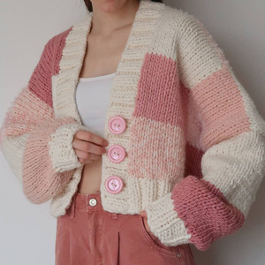 Maglione donna donna donna a maniche lunghe a forma di taglia larga su misura Vintage <span class=keywords><strong>Cardigan</strong></span> oversize lavorato a mano maglione di <span class=keywords><strong>lana</strong></span> lavorato a maglia corta da donna - Product Image 3