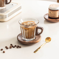 Ensemble de tasses à café en verre avec base en bois de noyer, style minimaliste, pour expresso, latte, dirty, flat white, vente en gros, service de personnalisation de marque