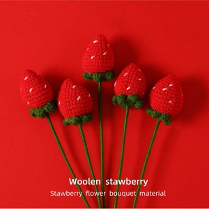 Kit de Tejido a Mano V320, Fresa de Ganchillo, Flores de Hilo de Lana para Regalo de Enamorados, Decoración de Bodas, Manualidades - Product Image 1