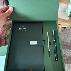 Kit Aziendale Personalizzato con Logo: Penna, Taccuino, Borraccia - Set Regalo di Benvenuto per Nuovi Assunti - Product Image 3