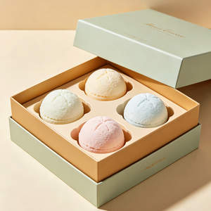 Caja de regalo de bombas de baño hechas a mano con tapa y base premium, personalizadas con logotipo en lámina dorada, con inserto de EVA. - Product Image 1