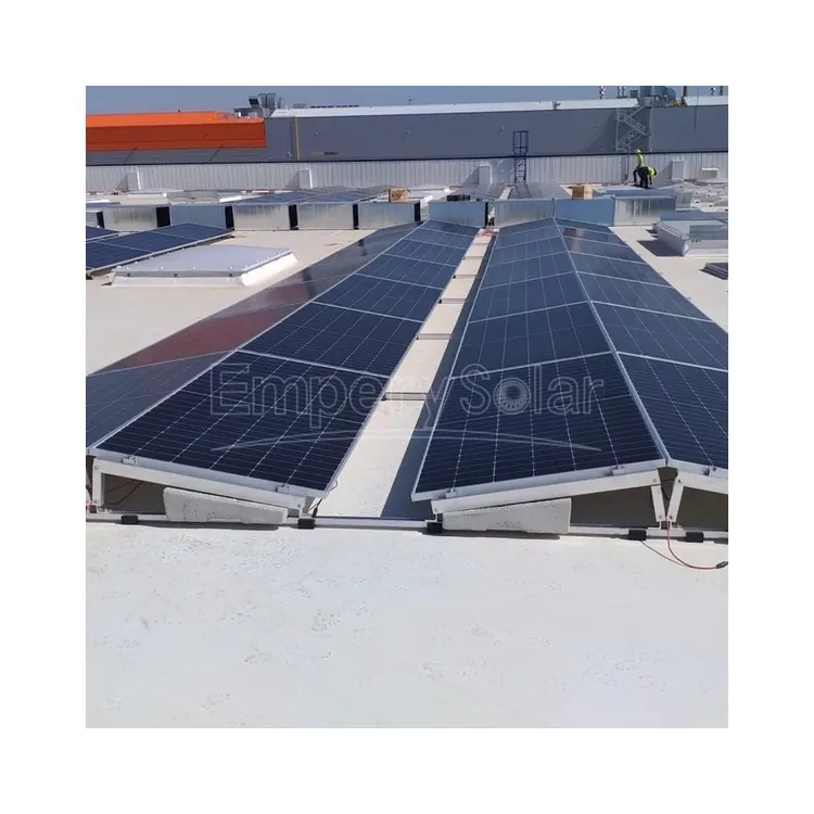 2022 East- west Dual-Orientation Non Penetration Ballasted Flat Roof Solar Mounting System