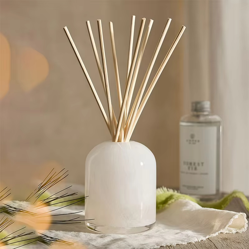 White iar Wooden Reed Stick Diffuser