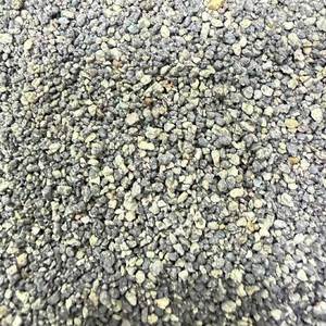 ทรายแมว OEM Crush Activated Carbon แบบก้อนแข็ง ดูดซับกลิ่นได้ดี เป็นมิตรต่อสิ่งแวดล้อม ควบคุมกลิ่นได้ดีเยี่ยม ขนาด 5 กก. สำหรับแมว - Product Image 2