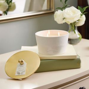 Bougie parfumée en céramique MESCENTE blanche à 3 mèches avec couvercle doré, aromathérapie, décoration d'intérieur - Product Image 6