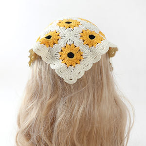 <span class=keywords><strong>Bandane</strong></span> floreali all'uncinetto graziosi capelli Boho triangolo lavorato a maglia margherita fascia Vintage testa fazzoletto <span class=keywords><strong>per</strong></span> ragazze - Product Image 3