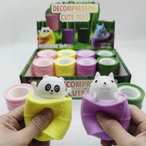 ของเล่นบีบแก้เครียดรูปแพนด้า TPR ใหม่ ของเล่นบีบคลายความวิตกกังวล ของเล่นสัมผัสเพื่อผ่อนคลาย รูปสัตว์สร้างสรรค์ สำหรับเด็กผู้ชายอายุ 14 ปีขึ้นไป ของขวัญ - Product Image 1