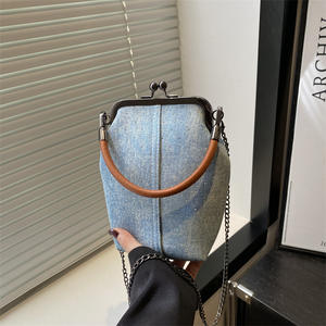 Nouveaux sacs en jean de mode printemps en gros, derniers sacs à main de créateur pour femmes, petits sacs à main, sacs à bandoulière à chaîne, fermeture à fermoir, usage quotidien - Product Image 2