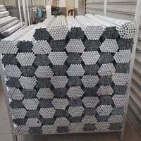 Mât de drapeau extérieur en acier galvanisé Mât de drapeau Tuyaux en acier au carbone galvanisés à chaud Tuyau à profil hexagonal