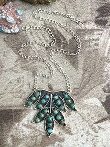 สร้อยคอเงินแท้ทำมือ ดีไซน์หัววัวประดับด้วยพลอยคิงแมนเทอร์ควอยซ์ สไตล์ที่ไม่เหมือนใครสำหรับเธอ - Product Image 5