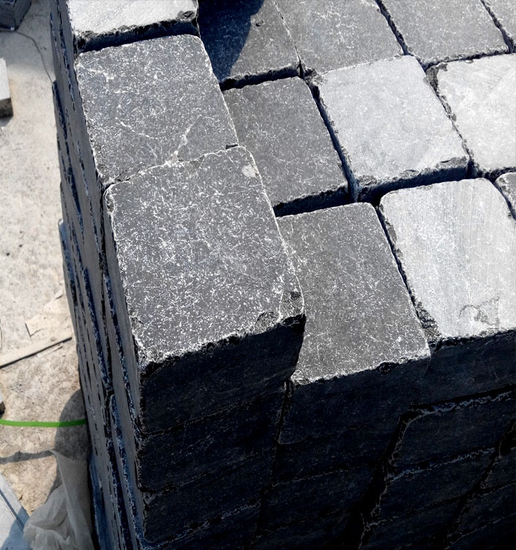 Bán Buôn Tự Nhiên Chất Lượng Cao Màu Xanh Đá Vôi Gạch Phong Cách Châu Âu Sang Trọng Bluestone Pavers Gạch Giá