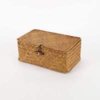 Panier de pique-nique rectangulaire multi-usages en paille et jonc de mer tressé à la main, style bohème, avec couvercle, pour la décoration de la maison et du salon
