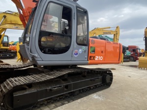 Excavadora Usada HITACHI EX210 Precio Económico Excelente Rendimiento Excavadora Usada HITACHI en Venta - Product Image 5