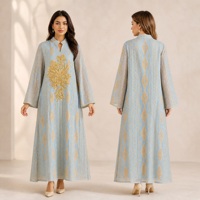 Abaya en polyester à col mandarin et manches évasées pour l'Aïd, les dîners de soirée et les rassemblements festifs, avec broderie dorée et sequins floraux 3D