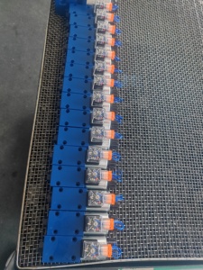 โซลินอยด์ 4WE 4WE6 220V 24V 4WE6 E61/EG24N9K4 4WE10 D50/EG24N9K4/M 220V 24V ไฮดรอลิก 4WE6D60/CG24N9K4 - Product Image 5