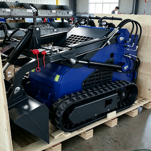 Mini-chargeuse sur chenilles 800T tout-terrain polyvalente - Product Image 2