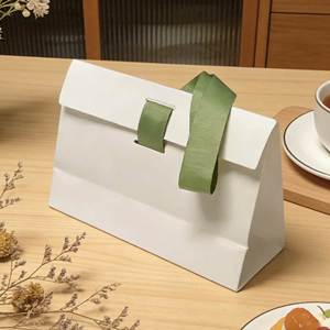 Bolsas de Papel Personalizadas con Logotipo, de Lujo, Modernas, con Corte Especial, Únicas, para Ropa, Perfumes, Accesorios y Regalos - Product Image 5