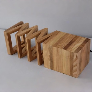 Lámpara de Mesa Espiral de Madera Maciza Hecha a Mano - Adorno de Iluminación Artístico Moderno con Tallado en Madera de 100 cm de Altura para Decoración de Escritorio en el Hogar - Product Image 4