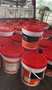 Thân Thiện Với Môi Trường Chất Lỏng Hóa Chất Gỉ Remover Gỉ Chuyển Đổi Đại Lý Cho Dự Án Xây Dựng - Product Image 4