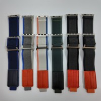 Nylon mat doux avec fermeture auto-agrippante réglable, confortable à porter toute la journée avec un ajustement sûr et personnalisé