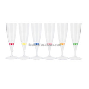 Logo personnalisé eau liquide lumière clignotante <span class=keywords><strong>LED</strong></span> coupe de <span class=keywords><strong>Champagne</strong></span> <span class=keywords><strong>LED</strong></span> vin <span class=keywords><strong>Champagne</strong></span> flûte verres pour mariage fête - Product Image 5