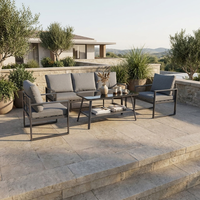 Modernes Langlebiges Aluminium-Outdoor-Sofa-Set 4-teilig mit 8cm Kissen Umweltfreundlicher Gehärteter Glastisch für den Innenhof