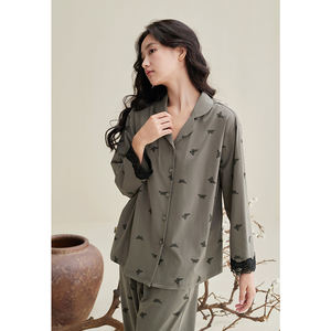 Produttore 100% <span class=keywords><strong>pigiama</strong></span> da donna personalizzato a manica lunga in <span class=keywords><strong>cotone</strong></span> lavorato a maglia con fiocco traspirante per la primavera <span class=keywords><strong>e</strong></span> l'autunno - Product Image 4